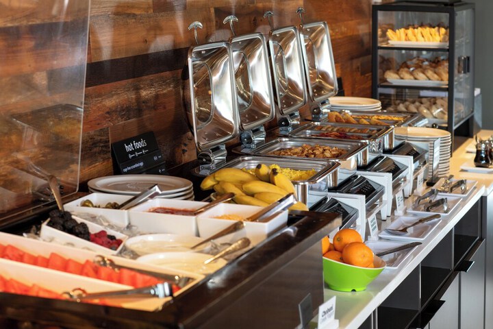 Breakfast/Coffee Service 123 of 164