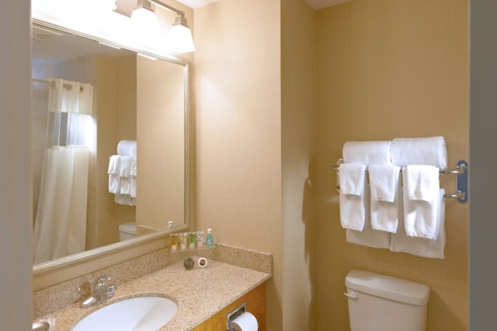 Room 21 of 43