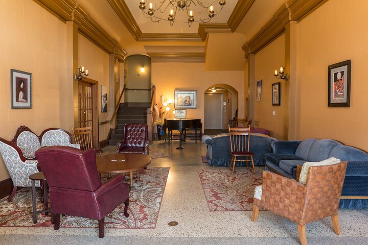 Hotel 2 of 94