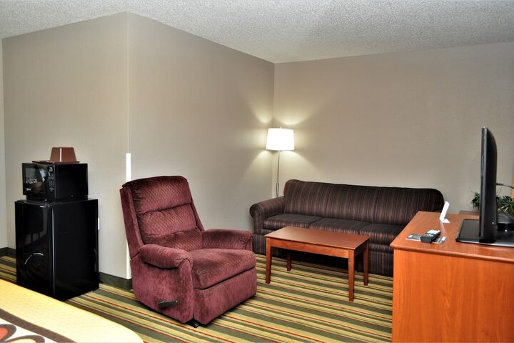 Room 32 of 73