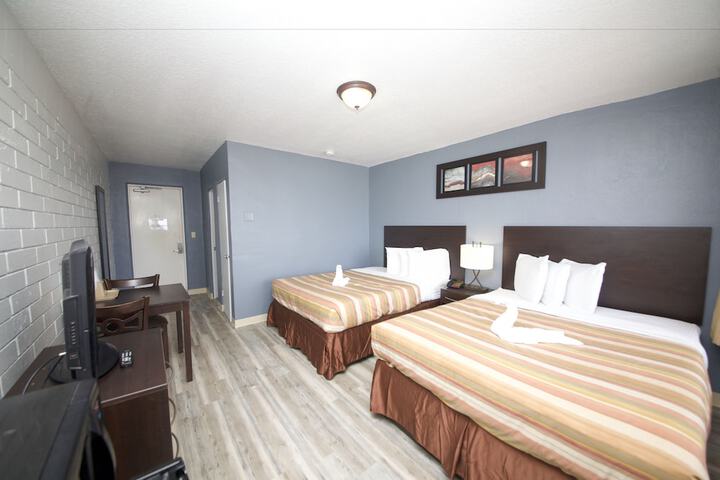 Room 14 of 33