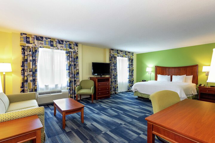 Room 6 of 23