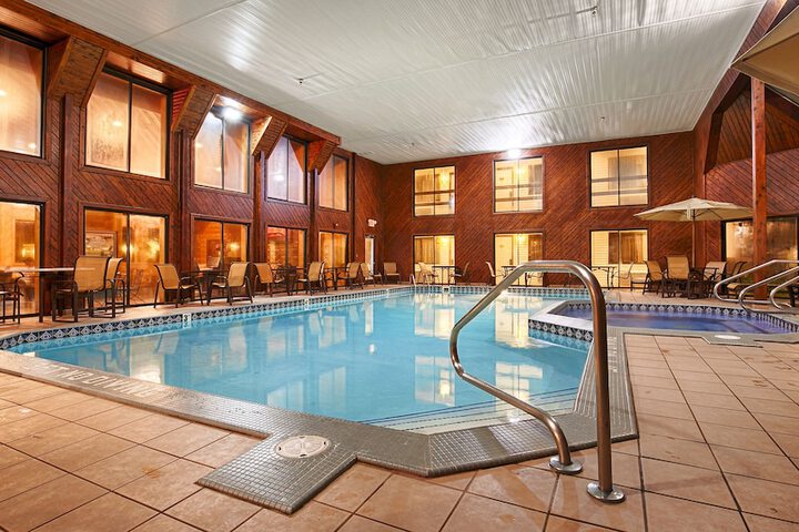 Best Western Plus Dockside Waterfront Inn