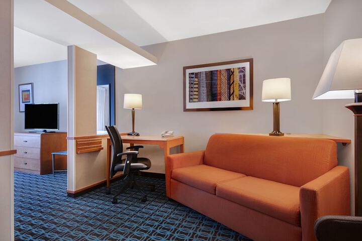 Room 18 of 22