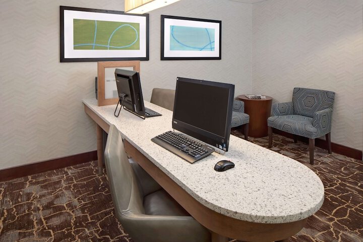 Business Center 30 of 32