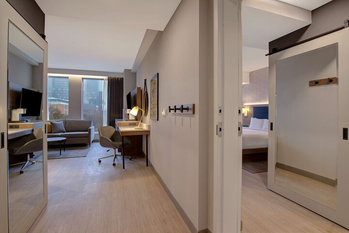 Room 35 of 67