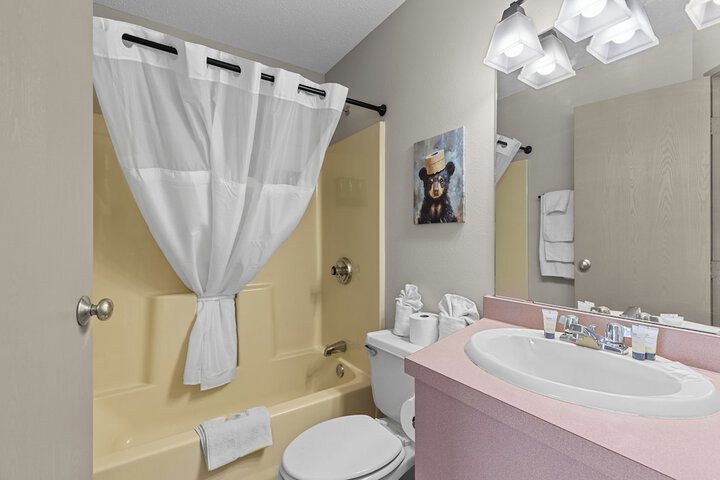 Nisswa Hotel and Suites