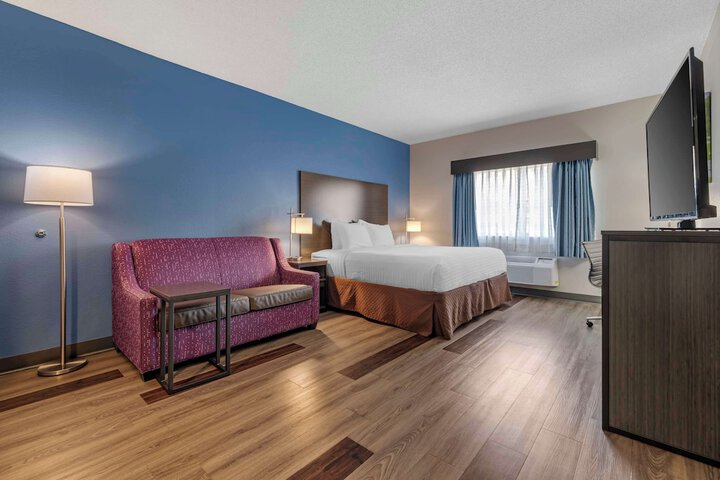 Room 17 of 25