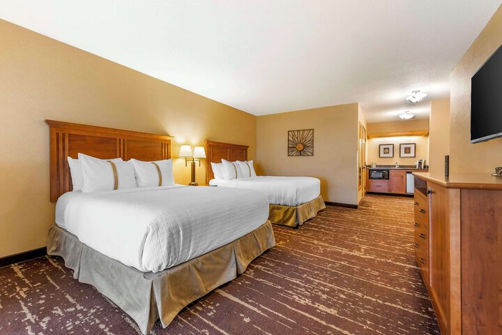 Best Western Premier The Lodge on Lake Detroit