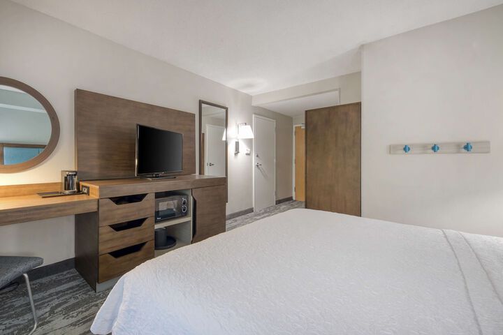 Room 45 of 106