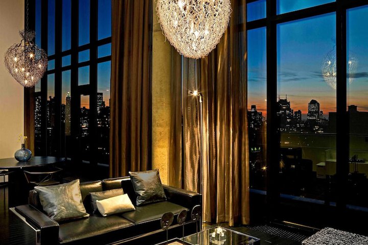 Room 42 of 63