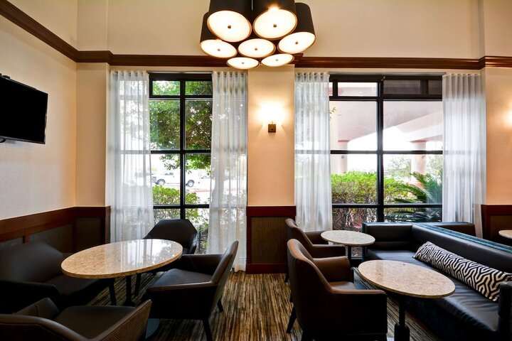 Hotel Interior 8 of 20