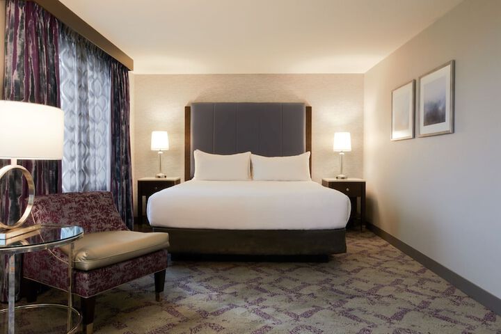 Silver Legacy Reno- a Caesars Rewards Destination