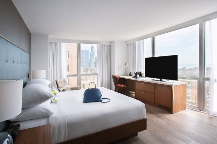 Room 25 of 43