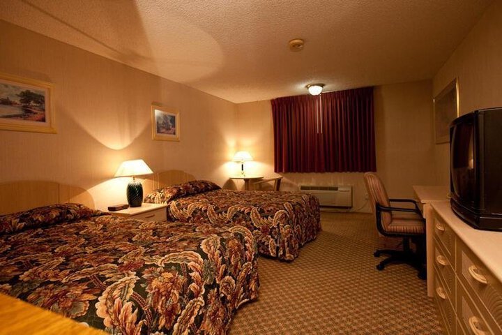 THE ATRIUM HOTEL AND CONFERENCE CENTER