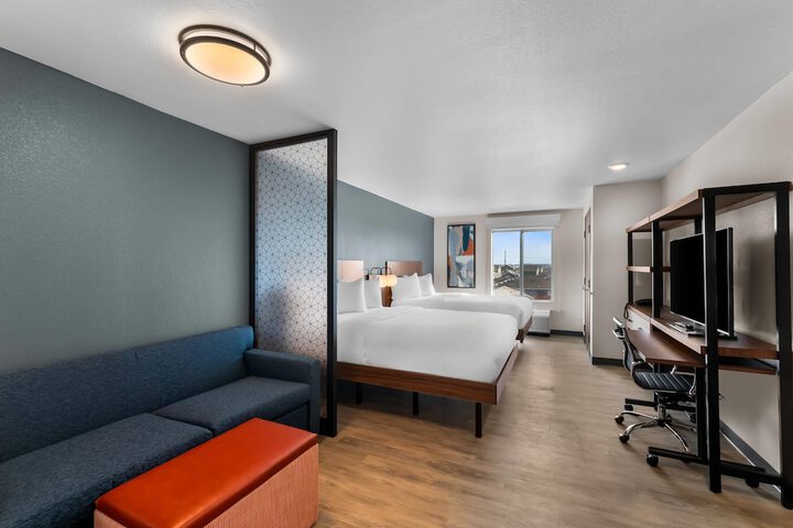 Everhome Suites Bastrop by Choice Hotels