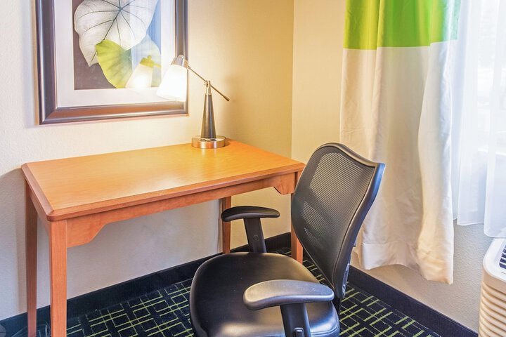 Room 11 of 26