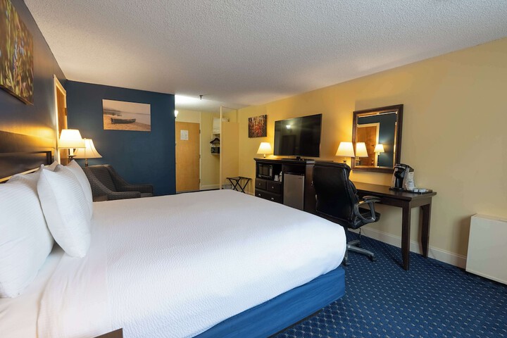 Fireside Inn & Suites Waterville