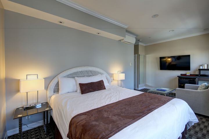 Room 42 of 45