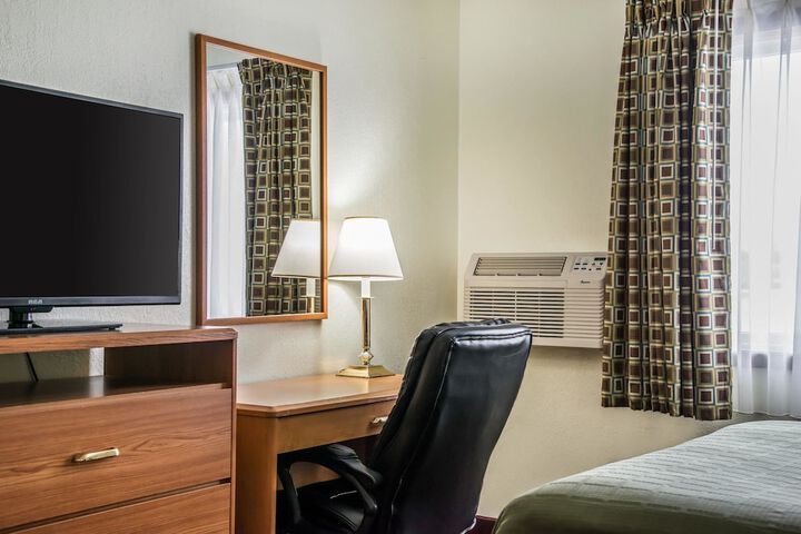 Room 34 of 38