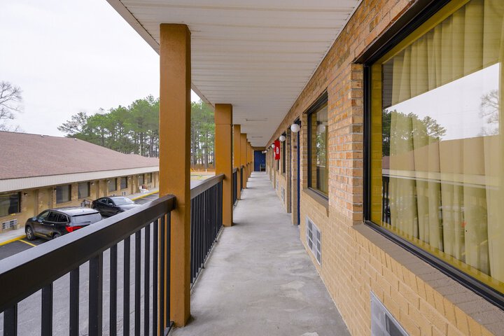 Terrace/Patio 23 of 24