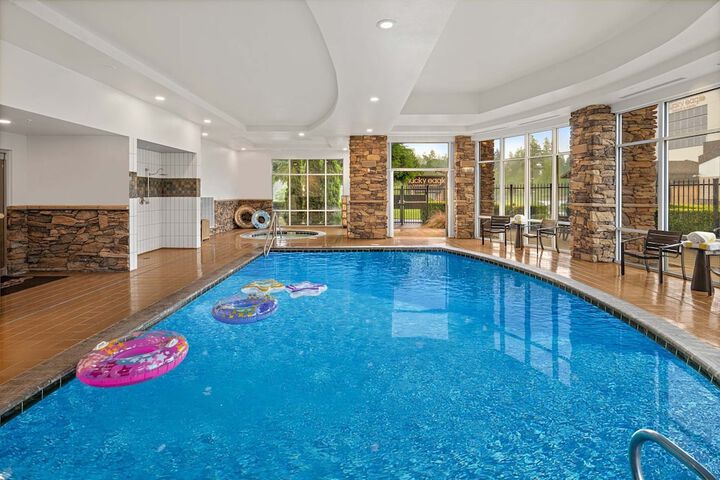 Pool 10 of 82