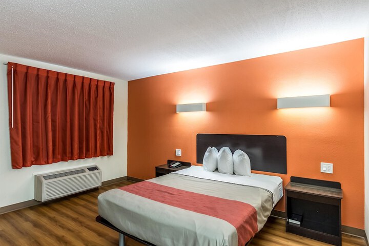 Room 20 of 35