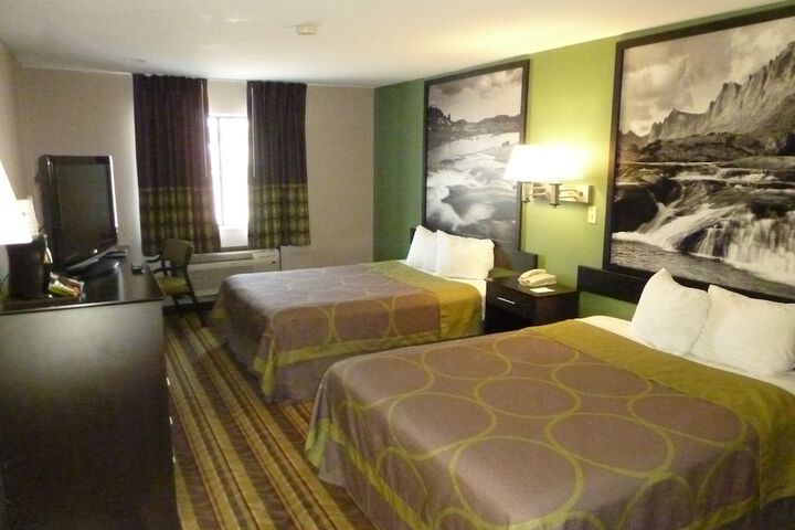 Room 21 of 35