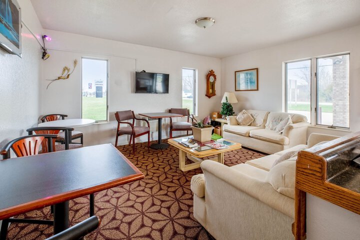Hotel Interior 10 of 73