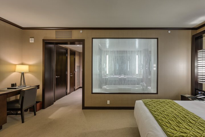Room 42 of 122