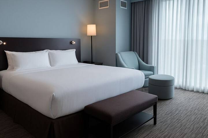 Crowne Plaza Chicago Ohare Hotel & Conf Center by IHG