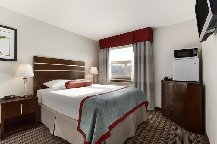 Room 7 of 35