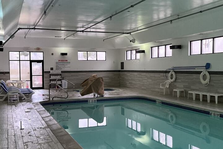 Pool 3 of 35