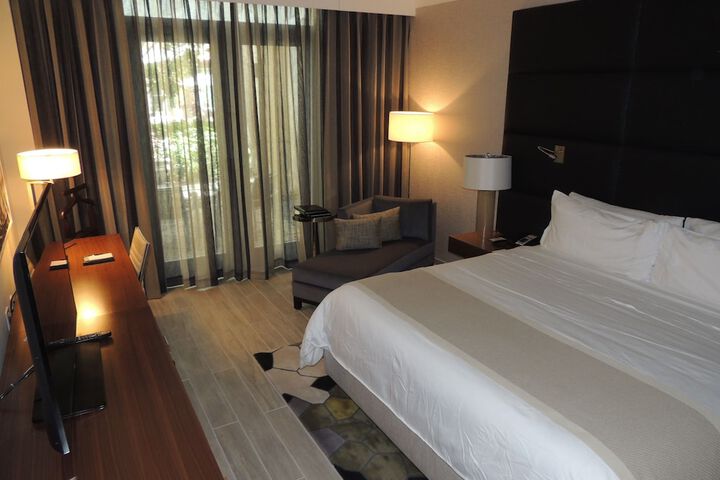 Room 31 of 105