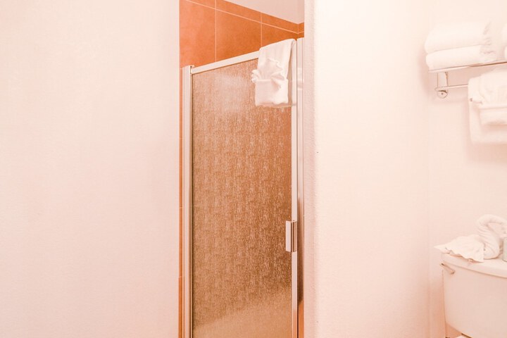 Room 42 of 92