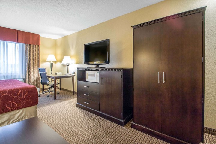 Room 44 of 74