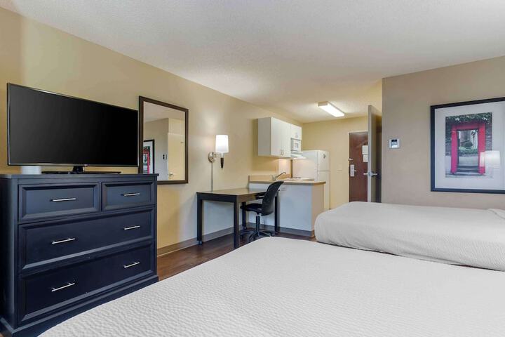 Room 16 of 25