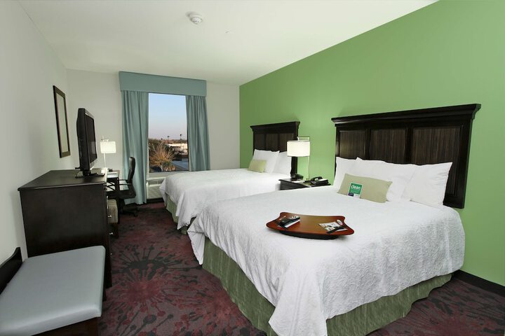 Hampton Inn & Suites Winnie