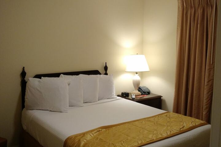 Room 16 of 35