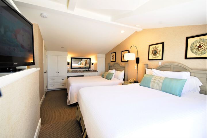 Room 33 of 70