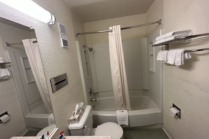 Room 5 of 21