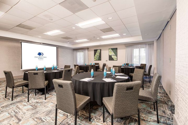 DoubleTree by Hilton Carson