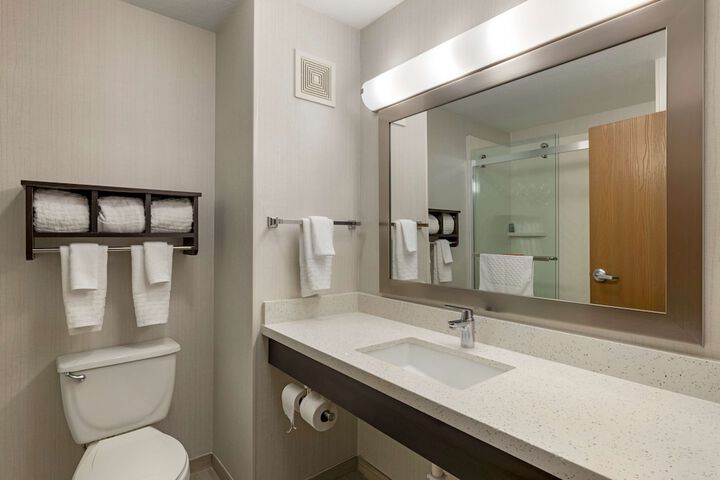Best Western Watertown Inn and Suites