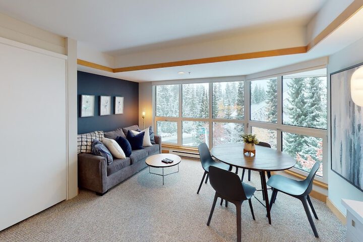 Le Chamois by Whistler Premier