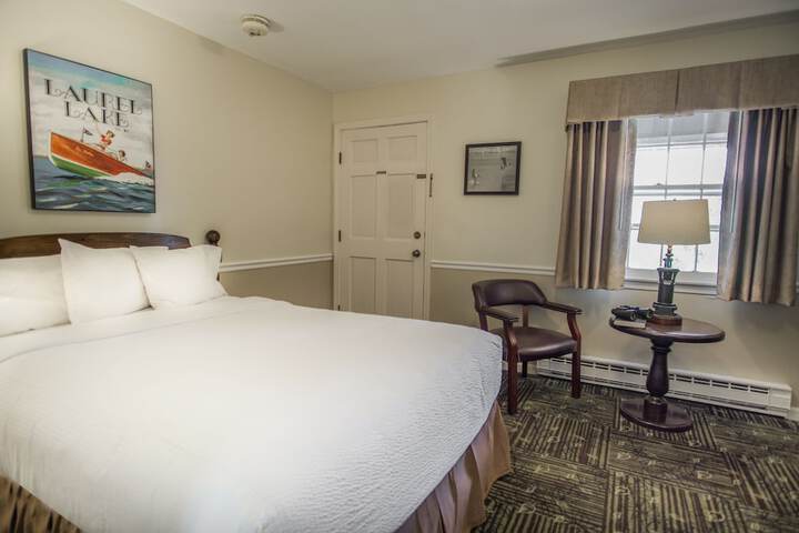 Room 40 of 49