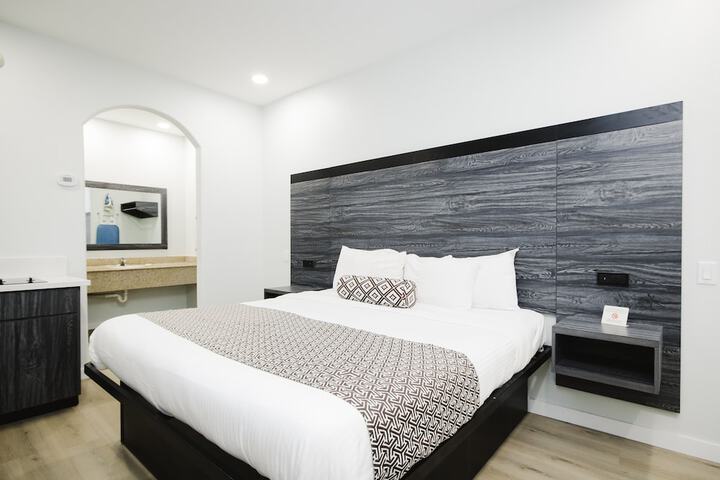 Sapphire Inn and Suites
