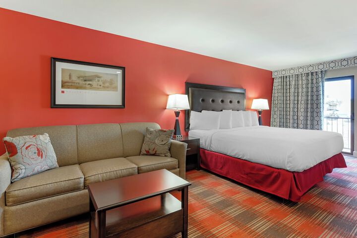 Room 45 of 77
