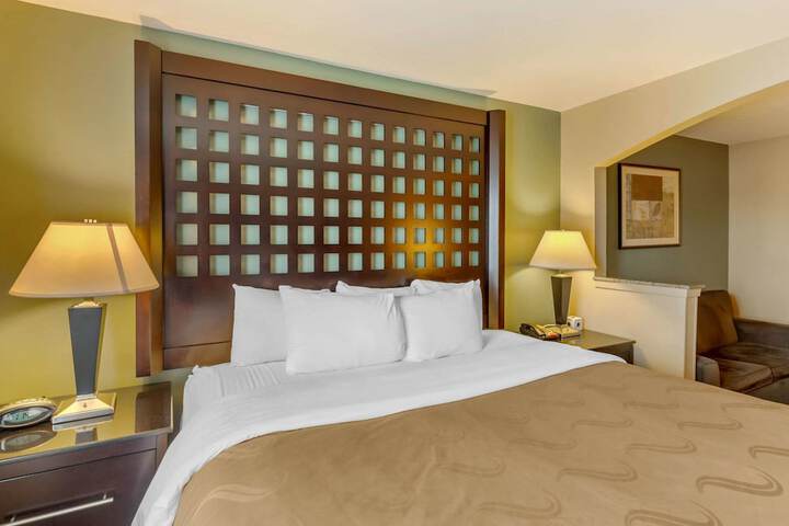 Room 21 of 30