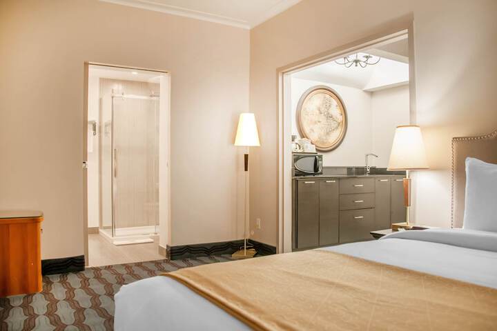 Room 29 of 39