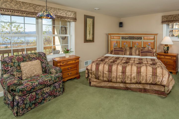 Goldmoor Inn